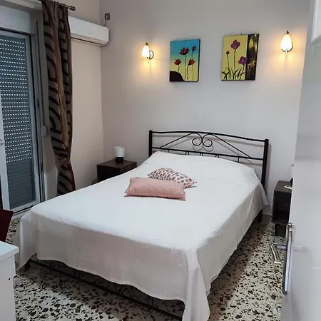 Ferienwohnung Ευχάριστο Σπίτι Στο Κέντρο Της Πόλης Του Ναυπλίου. Nafplio Exterior foto